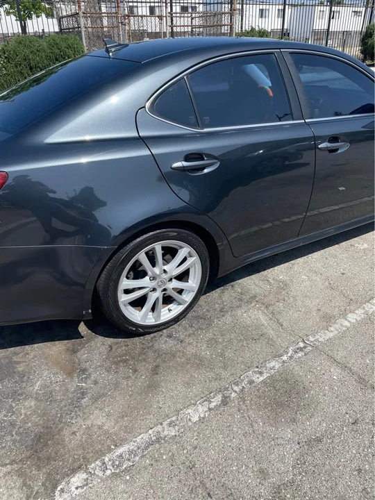 2007 Lexus IS 2nd Gen - Image 4 of 12