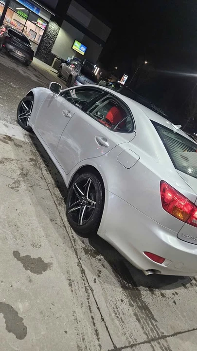 2007 Lexus IS 2nd Gen - Image 5 of 11