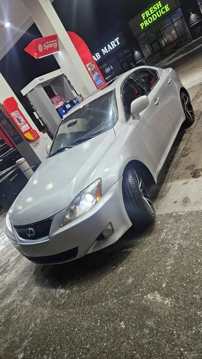 2007 Lexus IS 2nd Gen - Image 3 of 11