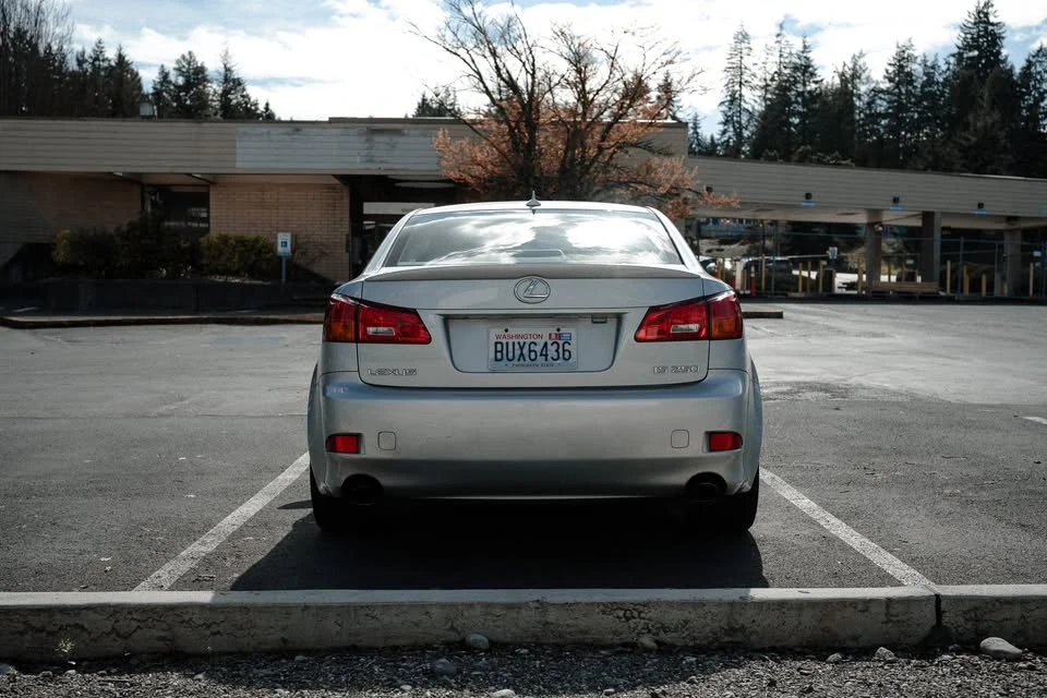 2007 Lexus IS 2nd Gen - Image 6 of 15