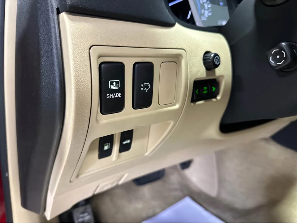 2007 Lexus IS 2nd Gen - Image 8 of 17