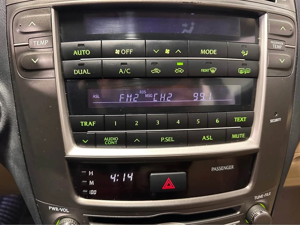 2007 Lexus IS 2nd Gen - Image 9 of 17