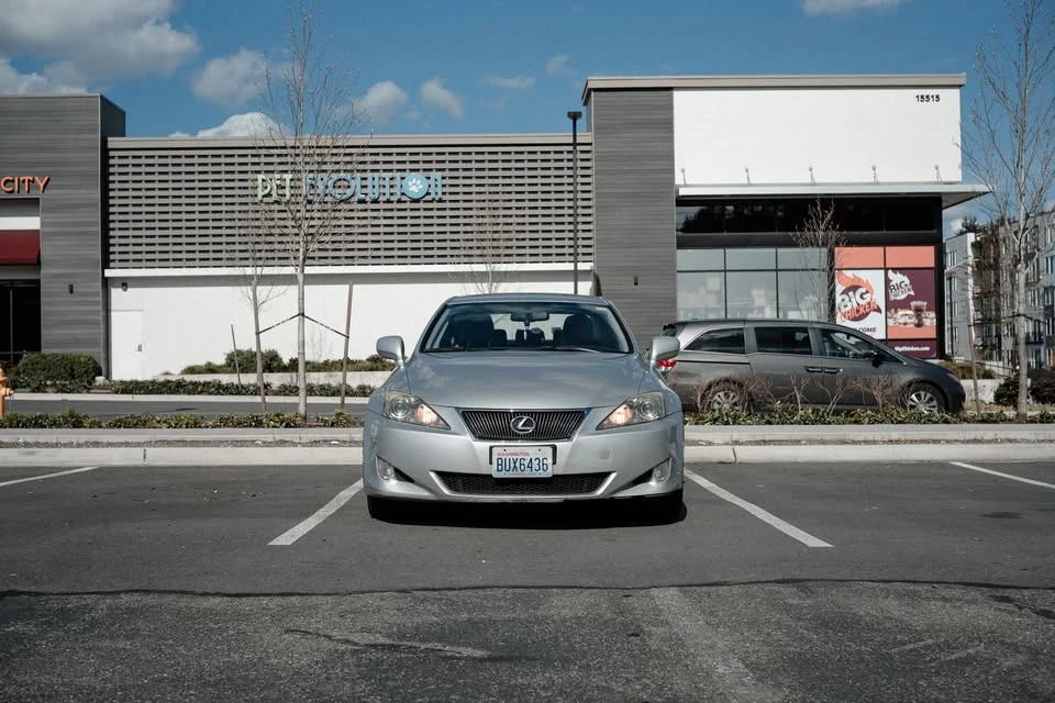 2007 Lexus IS 2nd Gen - Image 2 of 15