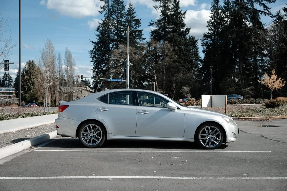 2007 Lexus IS 2nd Gen - Image 4 of 15