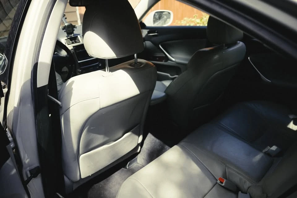 2007 Lexus IS 2nd Gen - Image 13 of 15