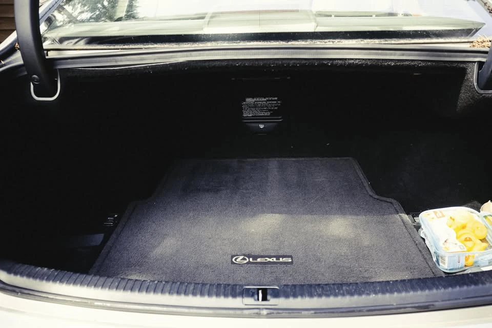 2007 Lexus IS 2nd Gen - Image 14 of 15