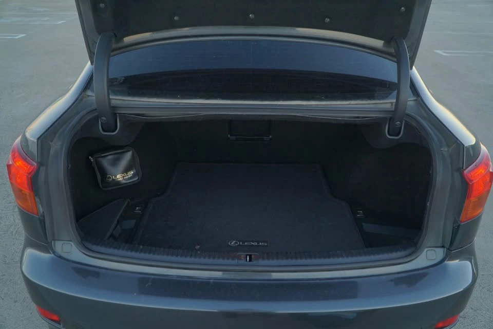 2007 Lexus IS 2nd Gen - Image 14 of 20
