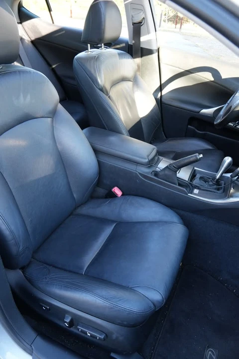 2007 Lexus IS 2nd Gen - Image 18 of 20