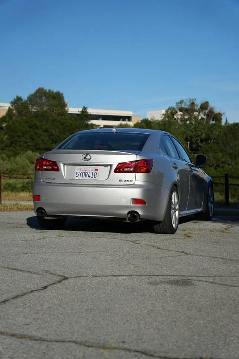 2007 Lexus IS 2nd Gen - Image 11 of 20