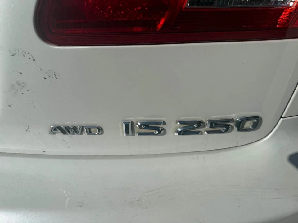 2007 Lexus IS 2nd Gen - Image 9 of 12