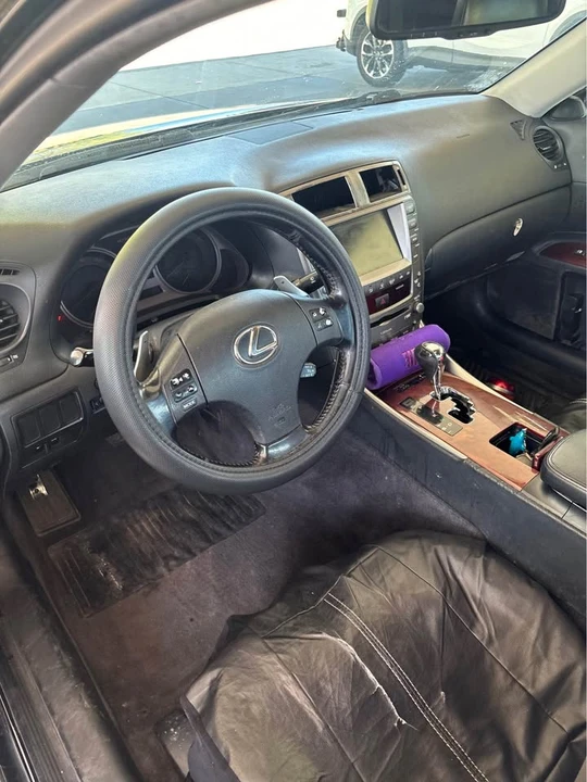 2007 Lexus IS 2nd Gen - Image 4 of 9