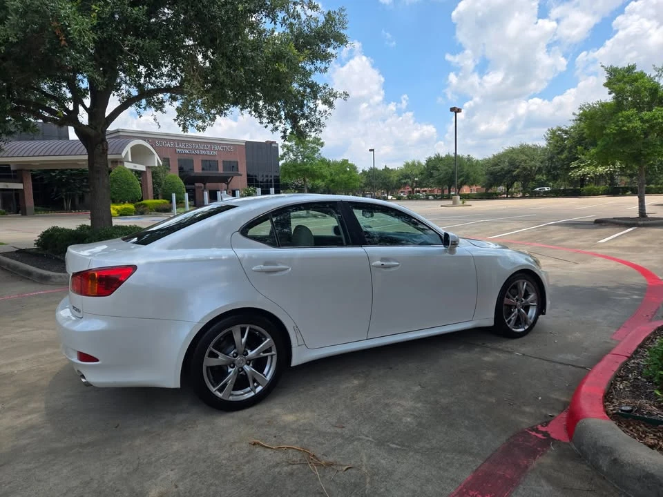 2007 Lexus IS 2nd Gen - Image 5 of 17