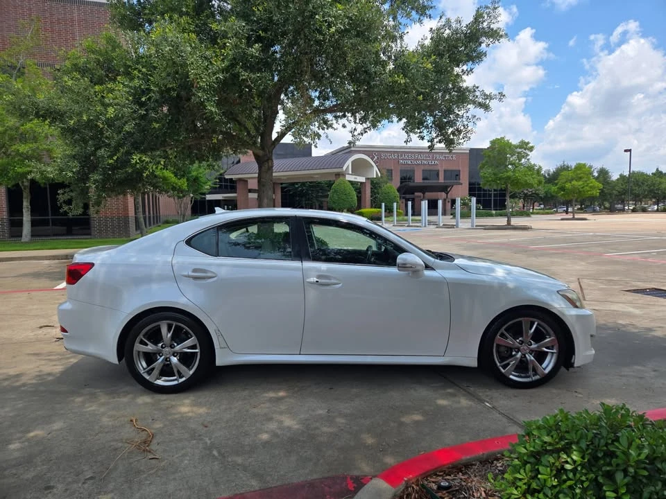2007 Lexus IS 2nd Gen - Image 4 of 17