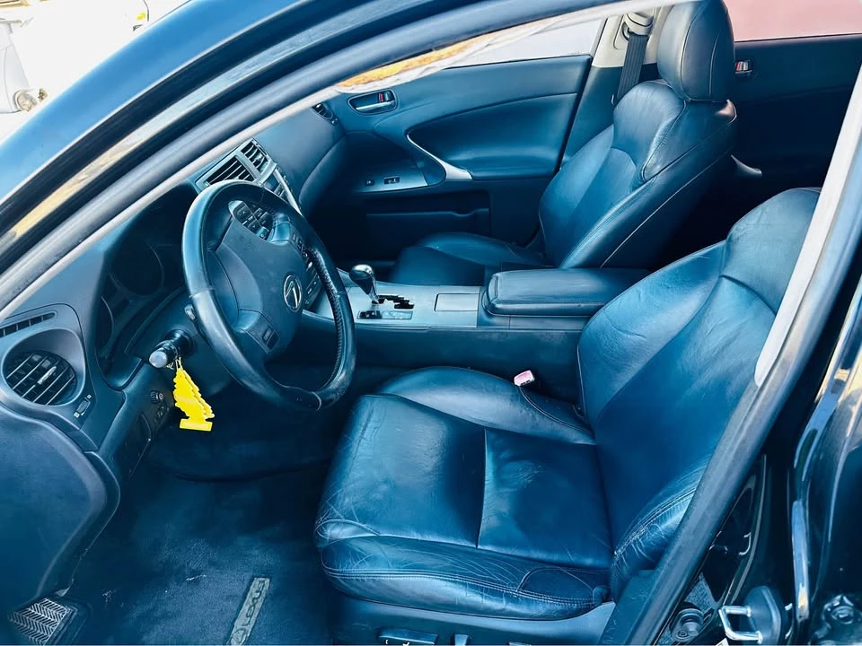 2007 Lexus IS 2nd Gen - Image 10 of 13