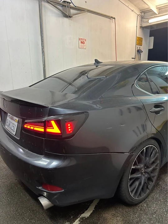 2007 Lexus IS 2nd Gen - Image 5 of 11
