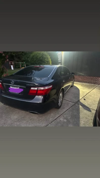 2007 Lexus LS 4th Gen - Image 2 of 4