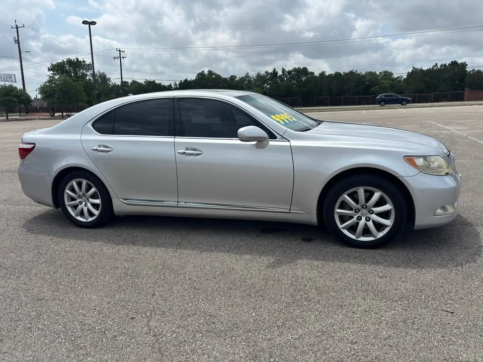 2007 Lexus LS 4th Gen - Image 7 of 12