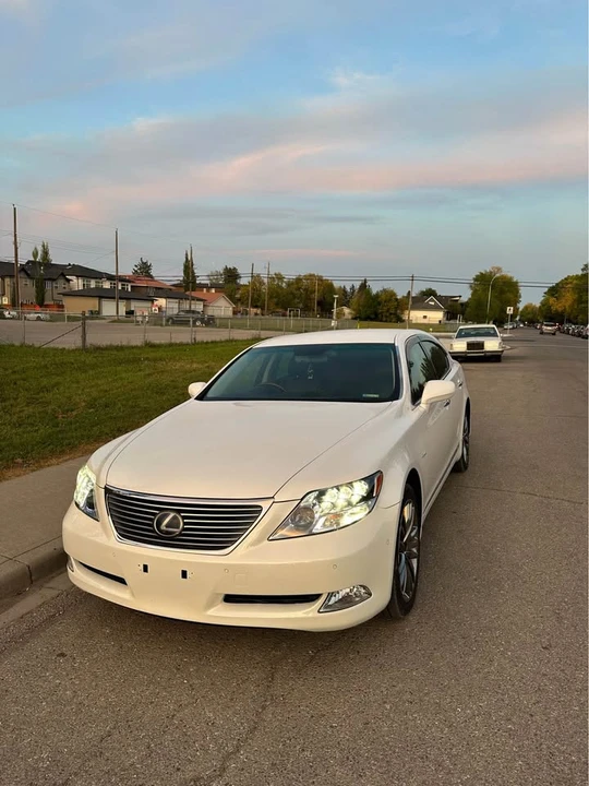 2007 Lexus LS 4th Gen - Image 2 of 14