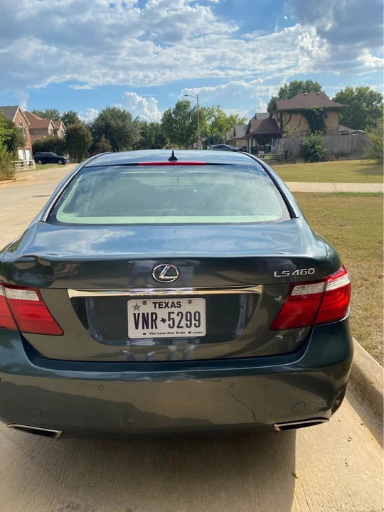 2007 Lexus LS 4th Gen - Image 9 of 11