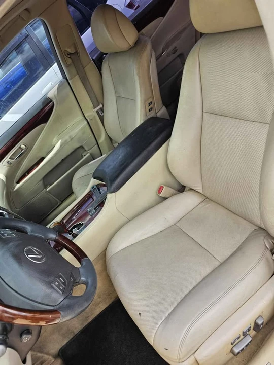 2007 Lexus LS 4th Gen - Image 9 of 10