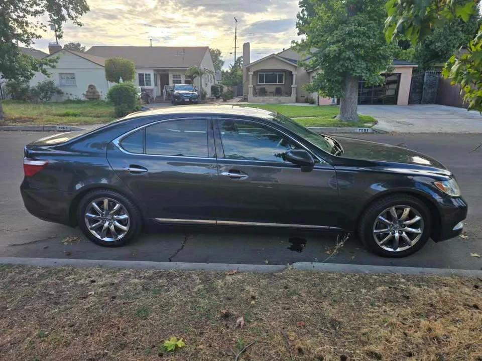 2007 Lexus LS 4th Gen - Image 5 of 6
