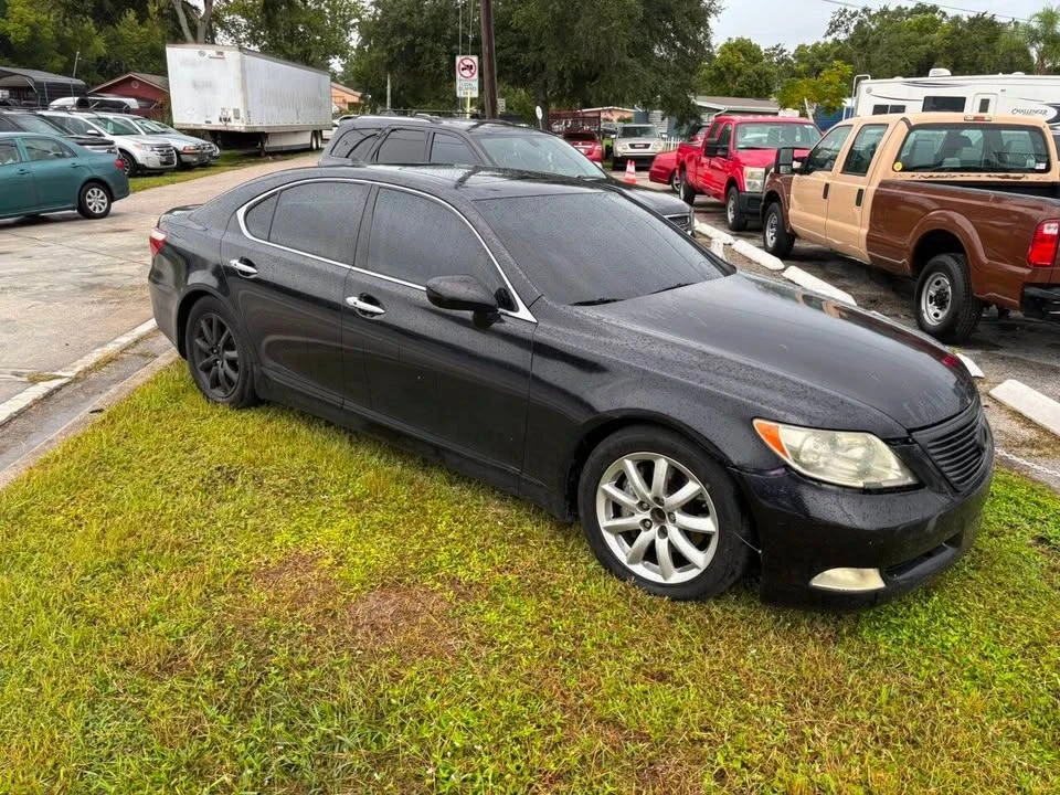 2007 Lexus LS 4th Gen - Image 8 of 9