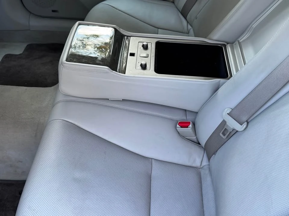 2007 Lexus LS 4th Gen - Image 15 of 16