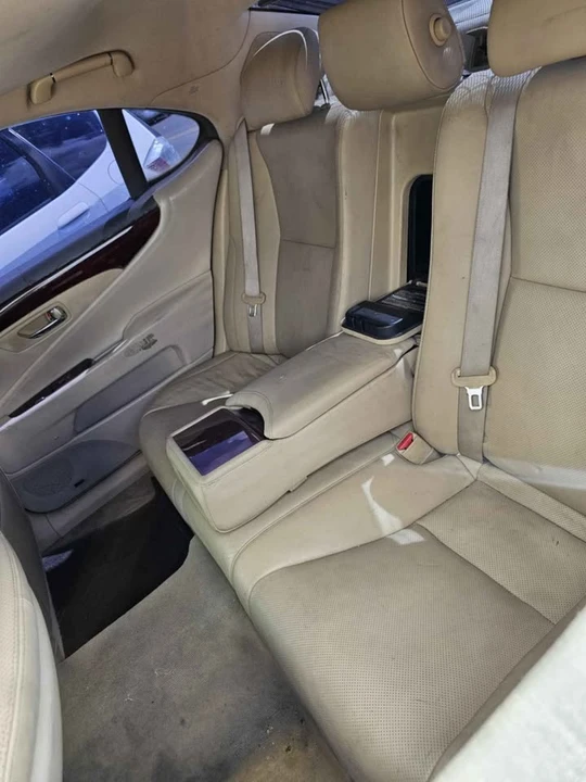 2007 Lexus LS 4th Gen - Image 10 of 10