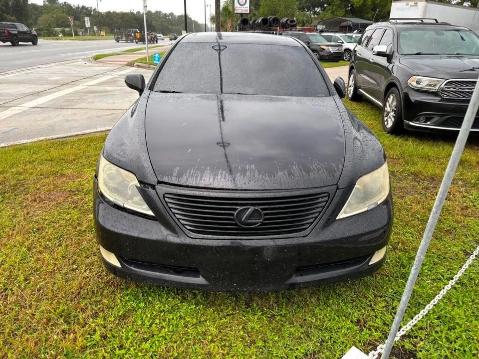 2007 Lexus LS 4th Gen - Image 9 of 9