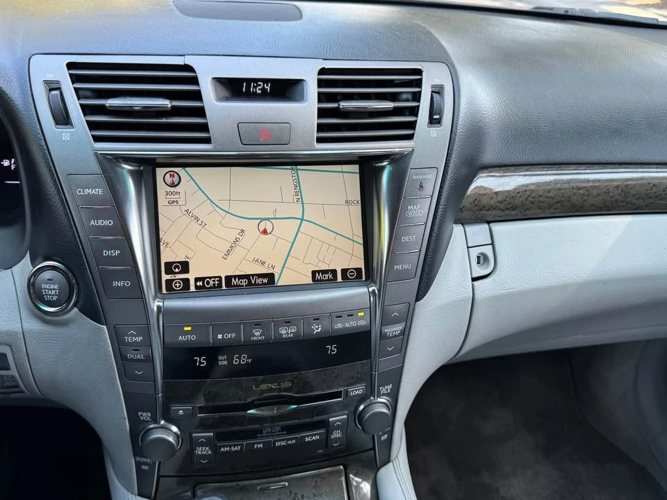 2007 Lexus LS 4th Gen - Image 10 of 16