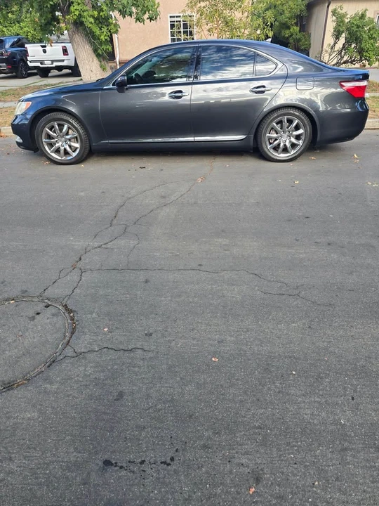 2007 Lexus LS 4th Gen - Image 2 of 6