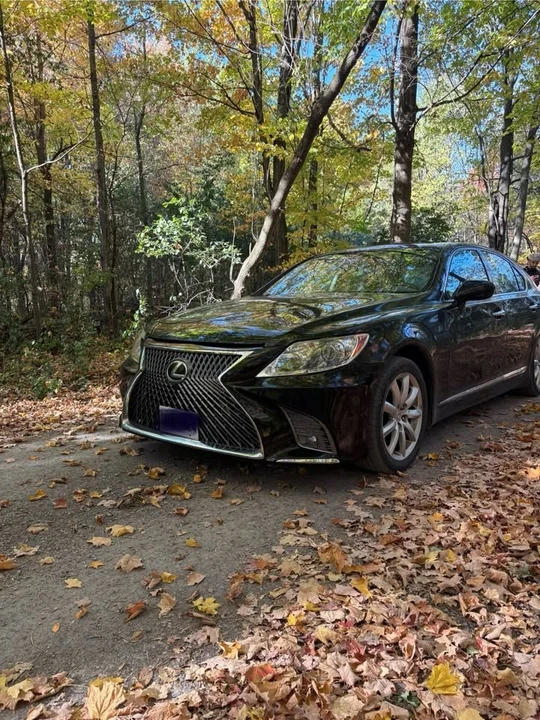 2007 Lexus LS 4th Gen - Image 2 of 8