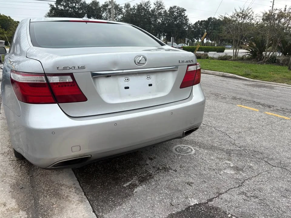 2007 Lexus LS 4th Gen - Image 2 of 6