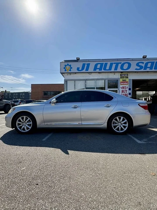 2007 Lexus LS 4th Gen - Image 7 of 17