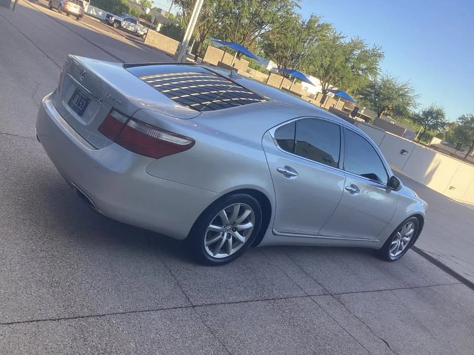 2007 Lexus LS 4th Gen - Image 4 of 10
