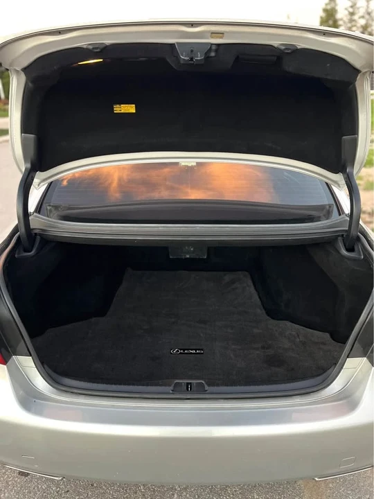 2007 Lexus LS 4th Gen - Image 10 of 19