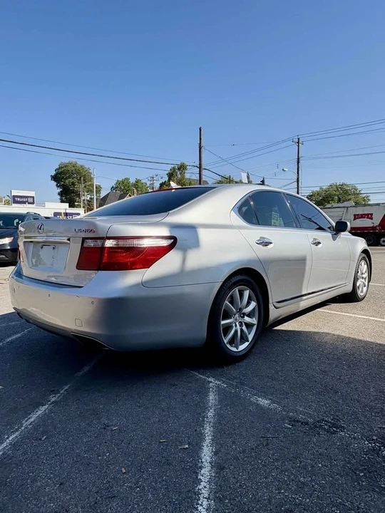 2007 Lexus LS 4th Gen - Image 4 of 17