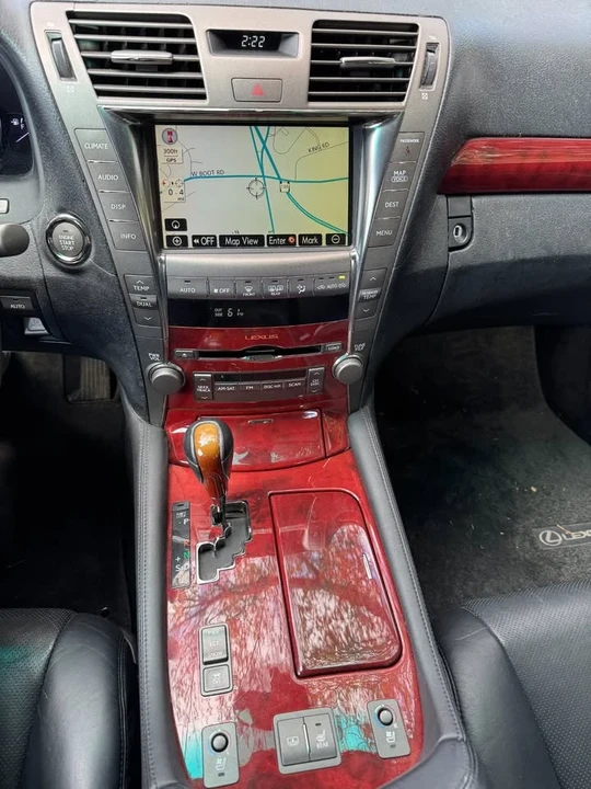 2007 Lexus LS 4th Gen - Image 8 of 9