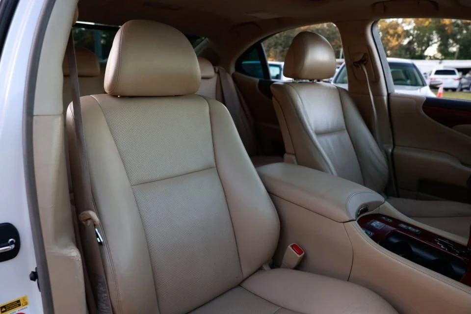 2007 Lexus LS 4th Gen - Image 18 of 20