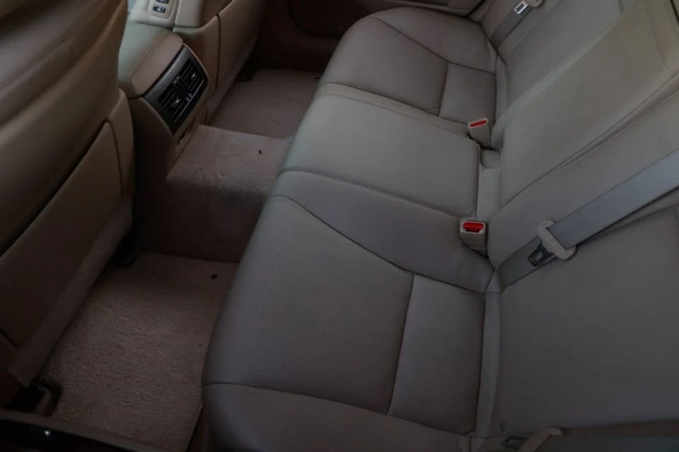 2007 Lexus LS 4th Gen - Image 10 of 20
