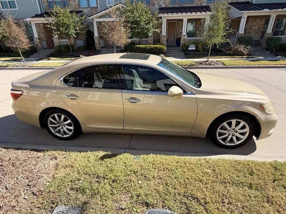 2007 Lexus LS 4th Gen - Image 4 of 18