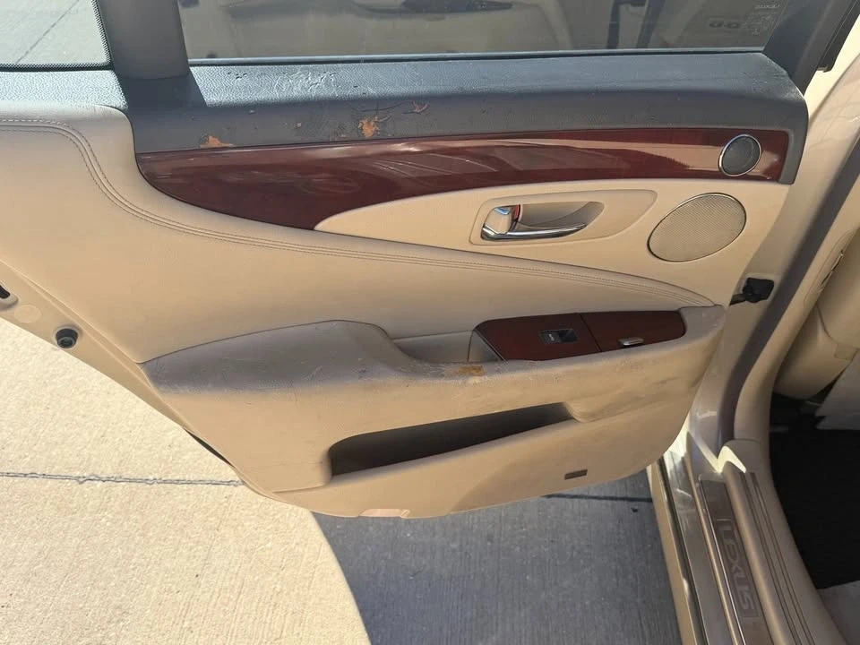 2007 Lexus LS 4th Gen - Image 12 of 18