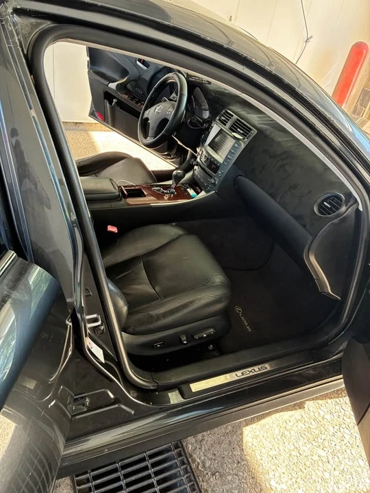 2007 Lexus LS 4th Gen - Image 6 of 6