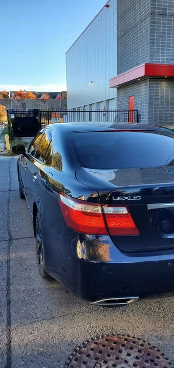 2007 Lexus LS 4th Gen - Image 6 of 10