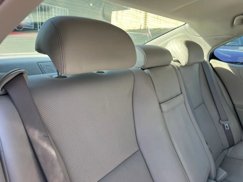 2007 Lexus LS 4th Gen - Image 15 of 19