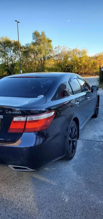 2007 Lexus LS 4th Gen - Image 5 of 10
