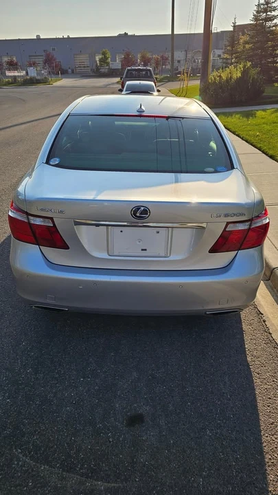 2007 Lexus LS 4th Gen - Image 2 of 16
