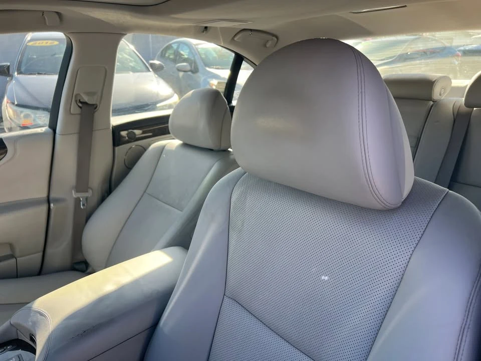 2007 Lexus LS 4th Gen - Image 14 of 19