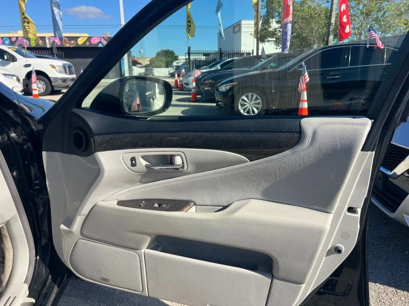 2007 Lexus LS 4th Gen - Image 11 of 19