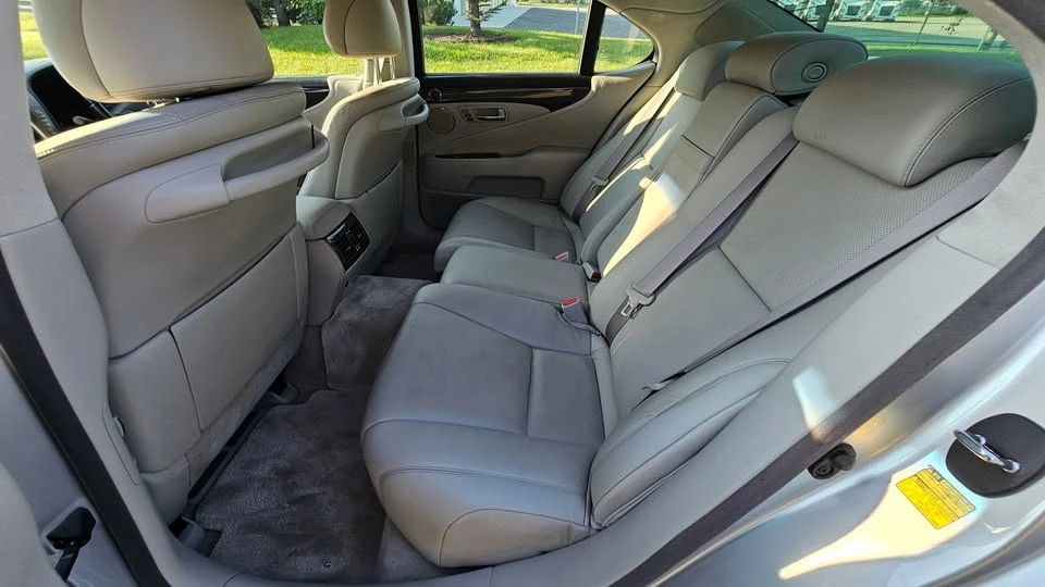 2007 Lexus LS 4th Gen - Image 6 of 16